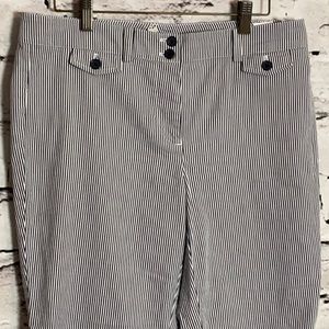 Jones New York Sport Stretch Navy/White Striped Capris SZ 10